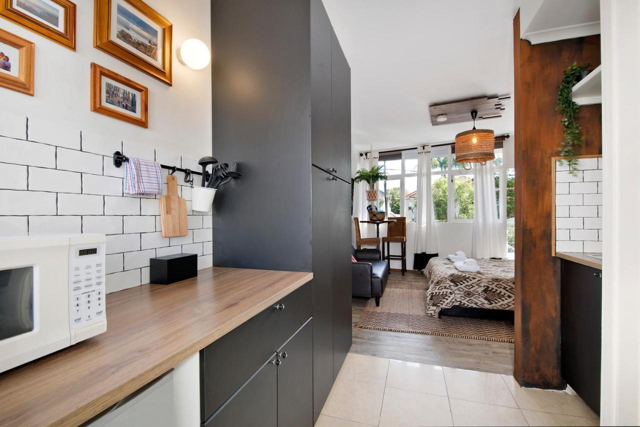 Manly Waves Studios & Apartments Sydney Exteriör bild